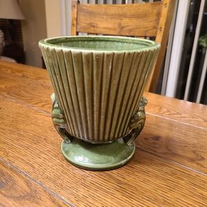 Vintage Haeger Pottery planter vase avocado green